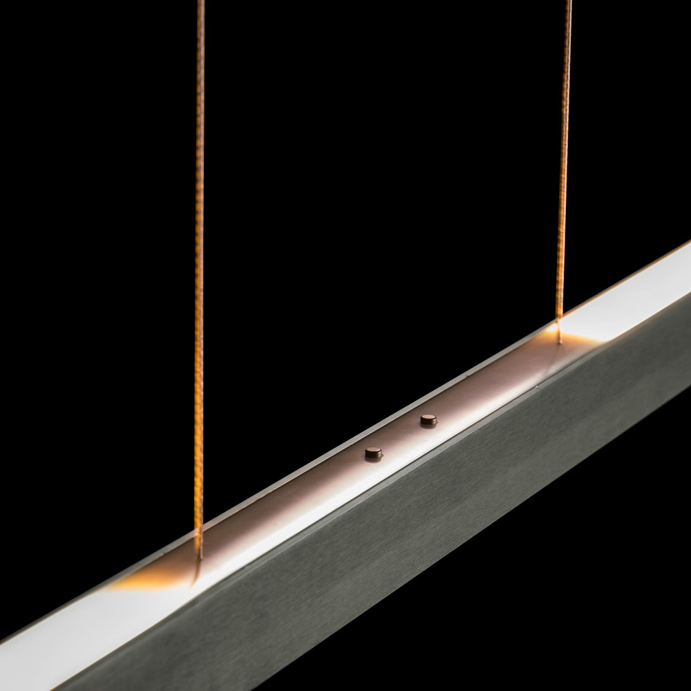 LED-Pendelleuchte XENA L Silbermatt 2.000-2.700K von Holtkötter - Länge 1600 mm - Abverkauf aus Lagerbestand